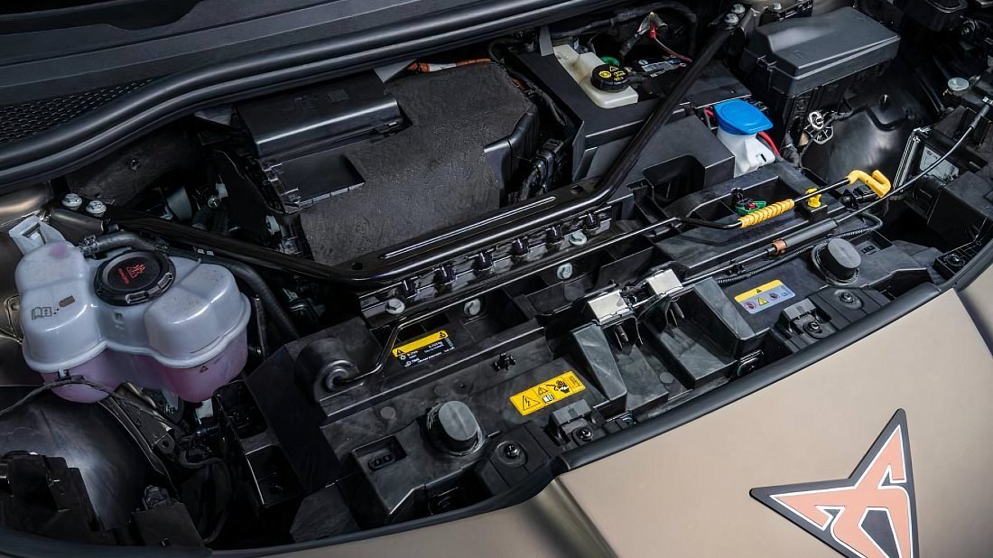 Cupra Tavascan Endurance (2023-…) frunk, front trunk, under hood, storage, cargo, capacity, bonus space
