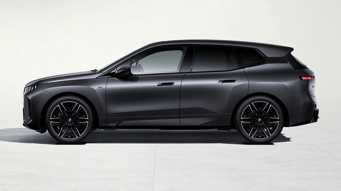 BMW iX M70 xDrive (2025-...) side profile, silhouette, doors, wheels, exterior