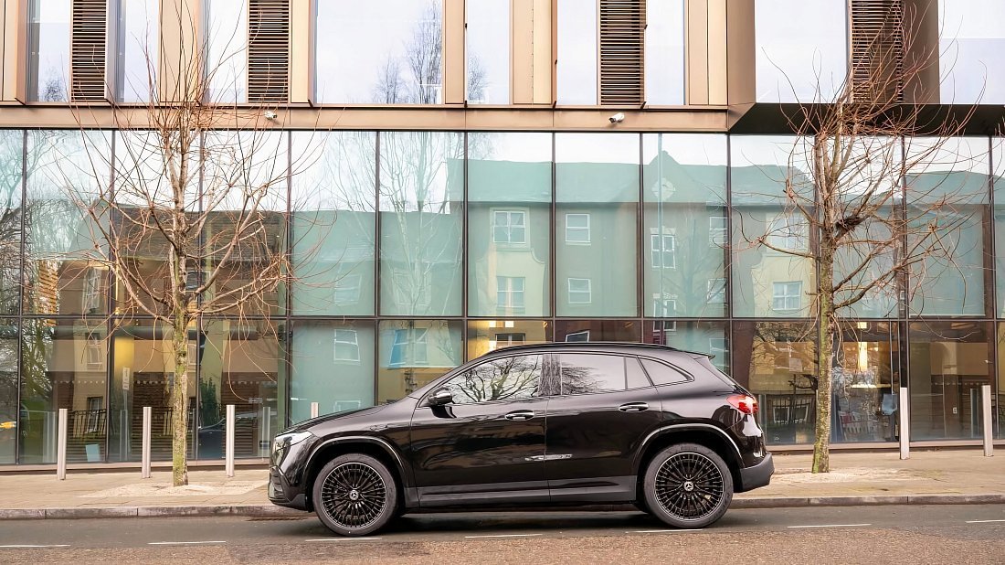 Mercedes EQA 300 4MATIC (2023-…) side profile, silhouette, doors, wheels, exterior