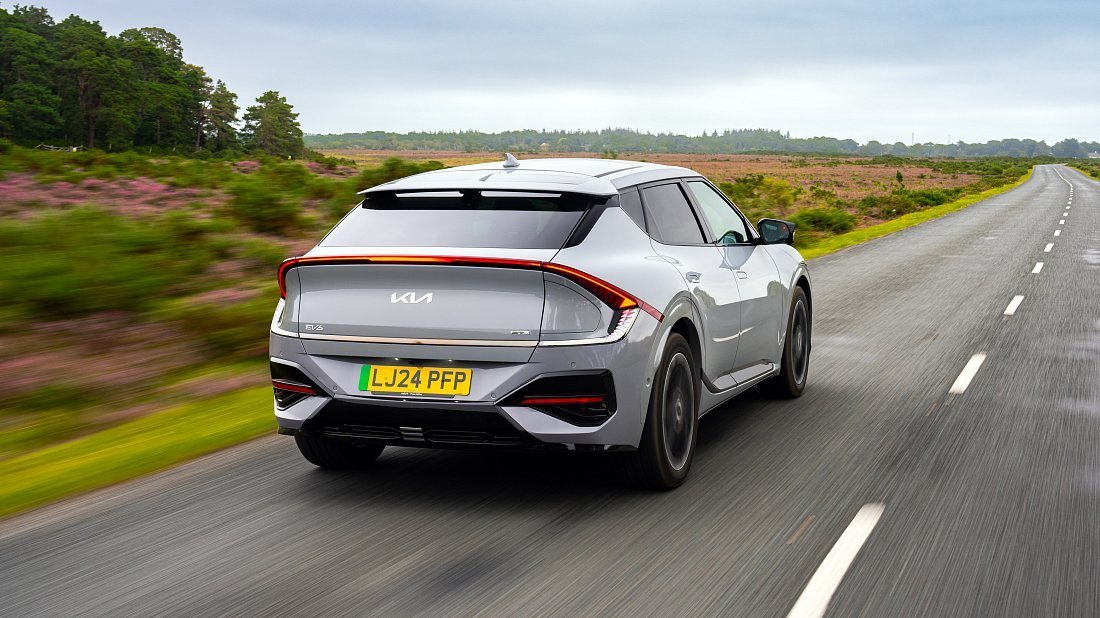 Kia EV6 Long Range AWD (2024-…) rear quarter photo, three-quarter view, diagonal, exterior