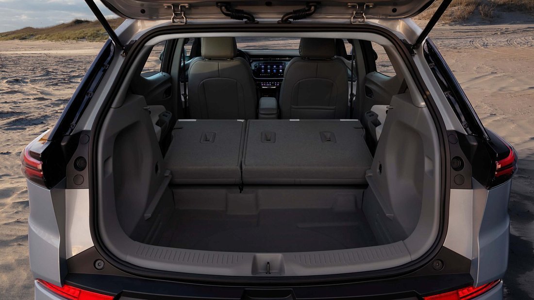 Chevrolet Bolt EUV Gen 1 (2022-2023) trunk, boot, expanded, folded seats, maximum volume, max cargo, max capacity, max storage