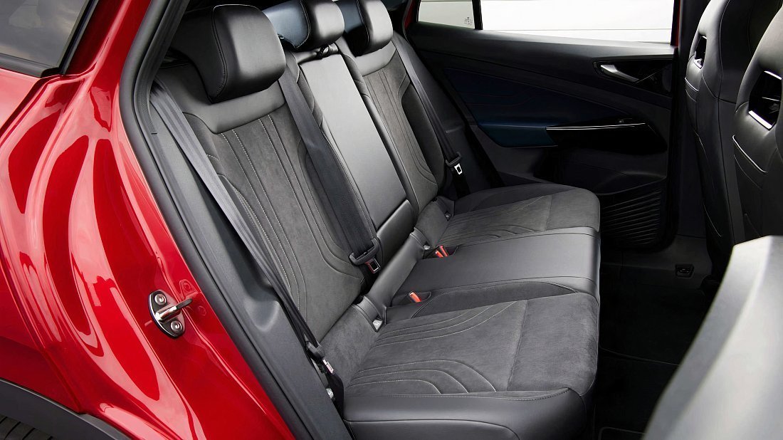 Volkswagen ID.4 GTX (2021-2022) rear seats, back seats, passenger seats, legroom, headroom, interior