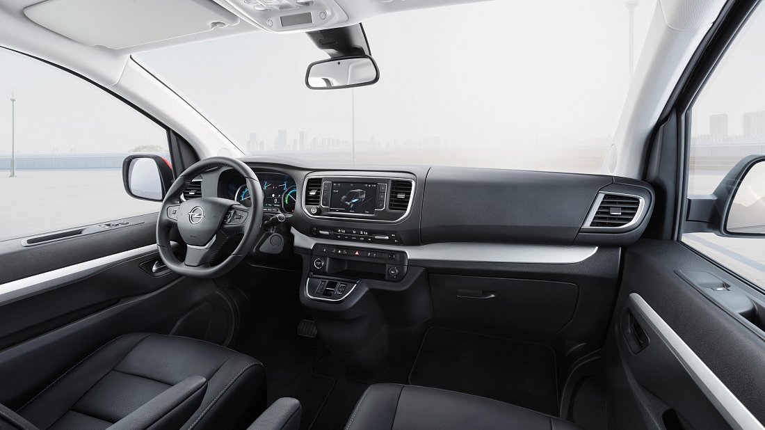 Opel Zafira Electric Life M 50 kWh (2020-2024) interior, front seat, driver seat, dashboard, steering wheel, infotainment, cockpit