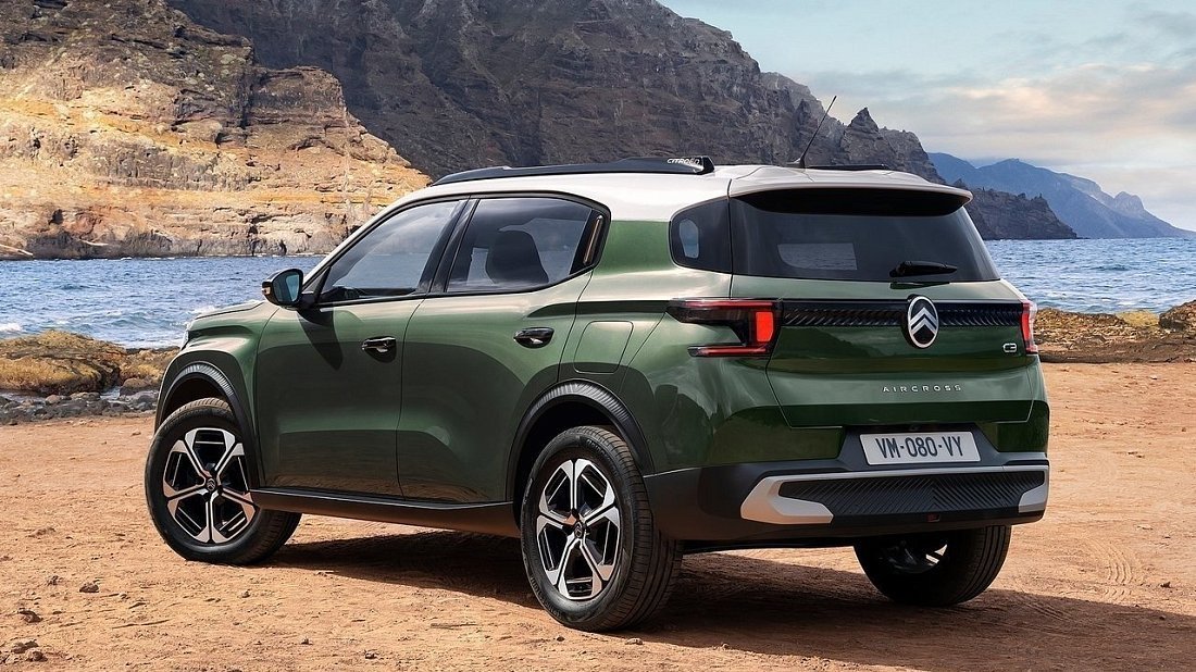 Citroën e-C3 Aircross (2024-…) rear quarter, three-quarter view, diagonal, exterior