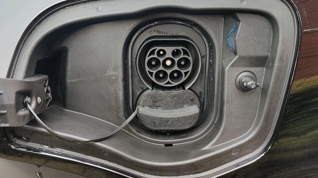 Fisker Ocean Extreme (2023-2024) charge port Europe, charging, inlet, plug, connector