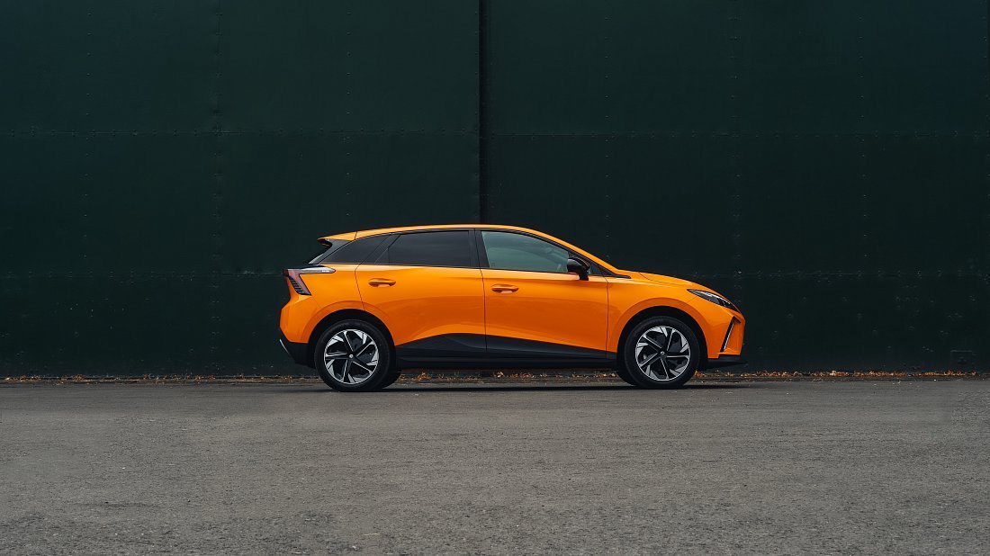 MG MG4 Electric 51 kWh (2022-…) side profile, silhouette, doors, wheels, exterior