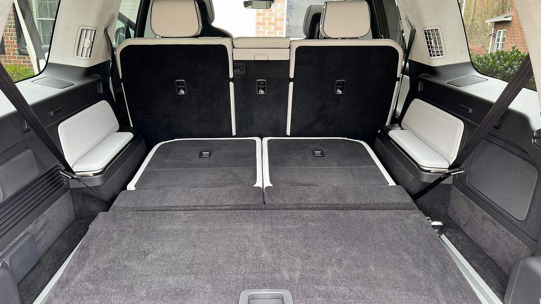 Rivian R1S Performance Dual-Motor AWD Large (2023-2024) trunk, boot, expanded, folded seats, maximum volume, max cargo, max capacity, max storage