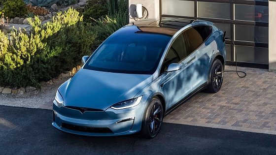 Video: 2026 Tesla Model X First Look ? | Stunning New Color, Same Old Problems?