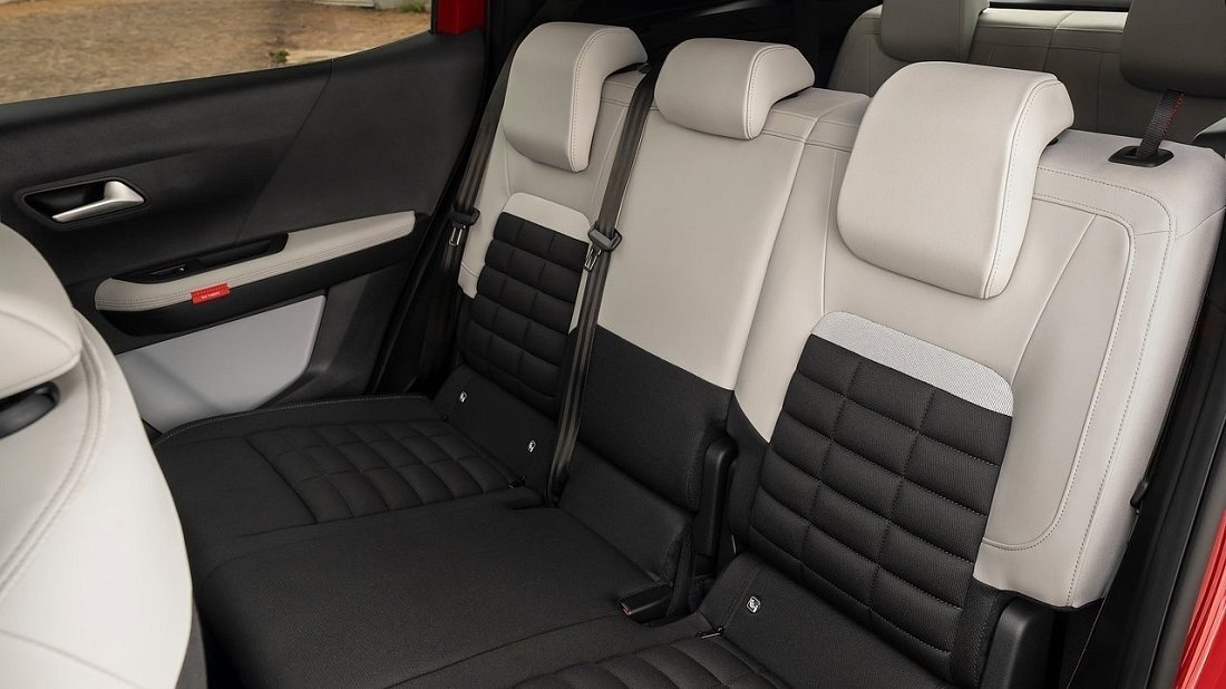 Citroën e-C3 Aircross (2024-…) rear seats, back seats, passenger seats, legroom, headroom, interior