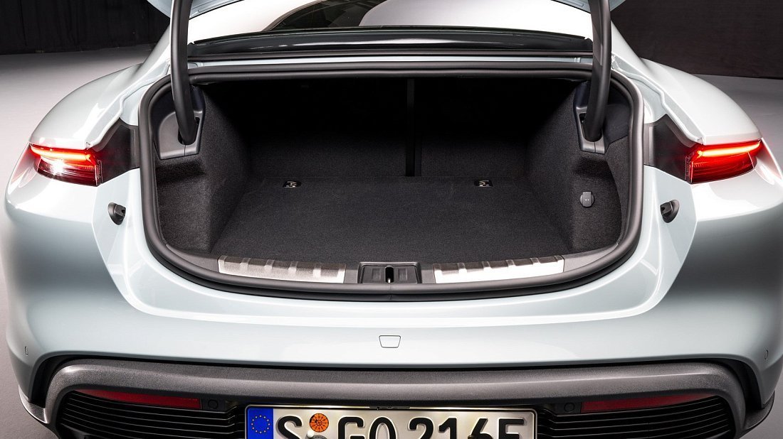 Porsche Taycan RWD Plus (2024-…) trunk, boot, seats up, seats upright, cargo space, cargo volume, cargo capacity, storage